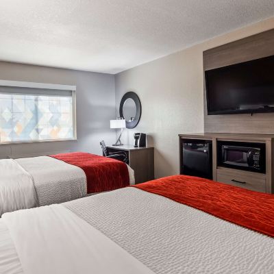 2 Queen Beds, Non-Smoking, High Speed Internet Access, Microwave and Refrigerator, Desk, Flat Screen Television