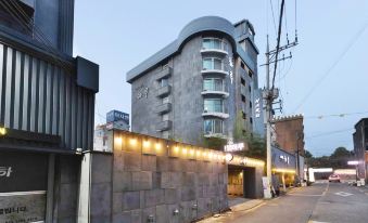 Jeonju Sanjeongdong Hotel Haru