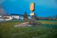 Super 8 by Wyndham Driggs Hotels in 