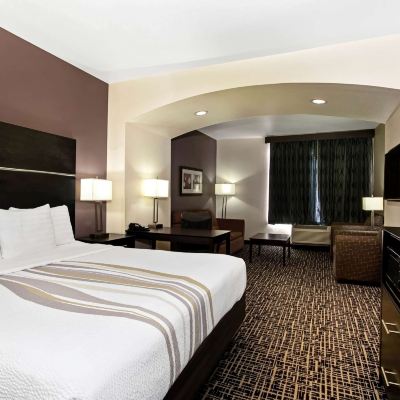 Corner King Room - Non-Smoking La Quinta by Wyndham Denver Gateway Park Promo Code
