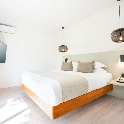 One Bedroom King Beach Villa DoubleTree by Hilton Noumea Ilot Maitre Resort Promo Code