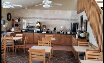 Boarders Inn & Suites by Cobblestone Hotels - Wautoma