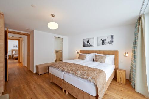 带阳台的三卧室公寓