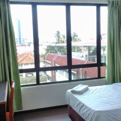 Bilik Kembar Mewah Kupon 101 Hotel Miri