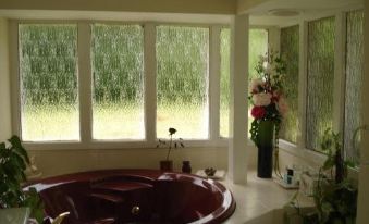 Tranquility Homestay Bed & Breakfast - Housity
