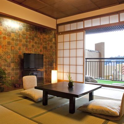 簡約緊湊日式房（無陽台，禁菸，限三間） 湯宿一番地優惠