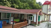 Geochang Windmill Village Pension