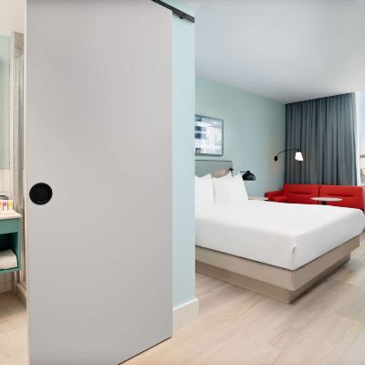 Deluxe King Room Hyatt Place London City East Promo Code