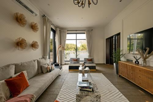 Casa De Roopa by Stay ALYF, Mandrem Villa