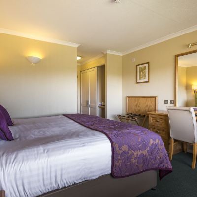 Superior Double Room Hellidon Lakes Hotel Promo Code