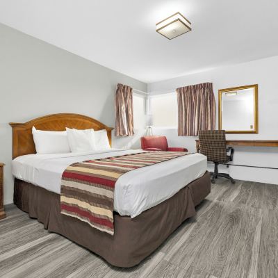Standard King Suite-Non-Smoking Rodeway Inn & Suites San Francisco-Great Highway Promo Code