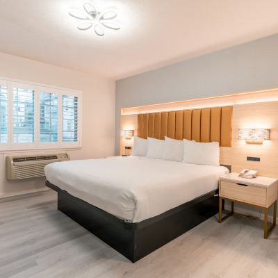 豪華特大床房 百老匯旅館優惠