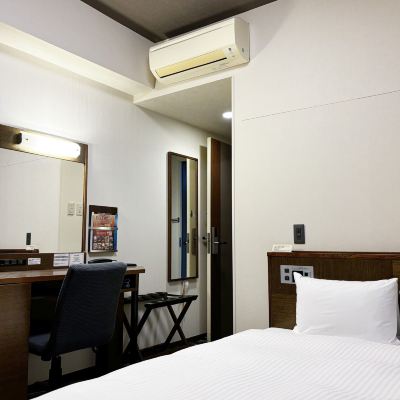 本館セミダブルルーム(喫煙) ホテルルートイン関 クーポン