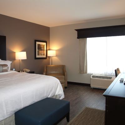 Standard King Room Hotel at Batavia Downs Promo Code