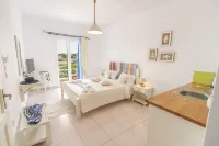 Faros Apartments