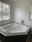 The Lionstone Inn Motel and Cottages Hotele w: 