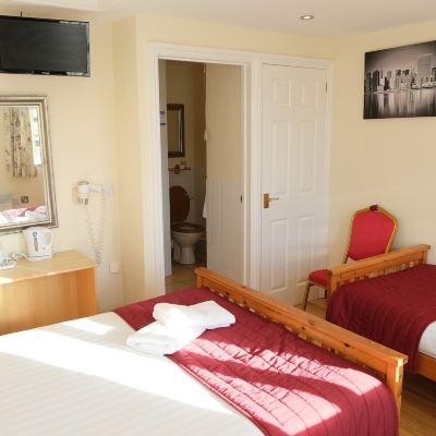 Suite, Ensuite (Fam5) The Old Rectory Promo Code