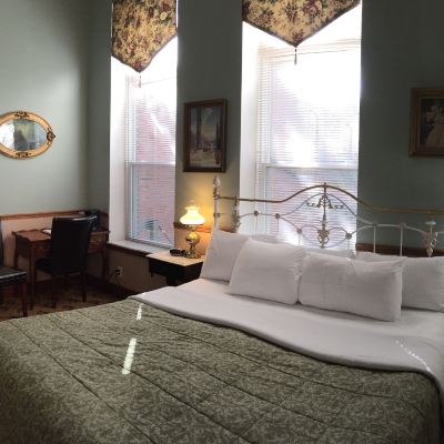 Classic King Room Hotel Millersburg Promo Code