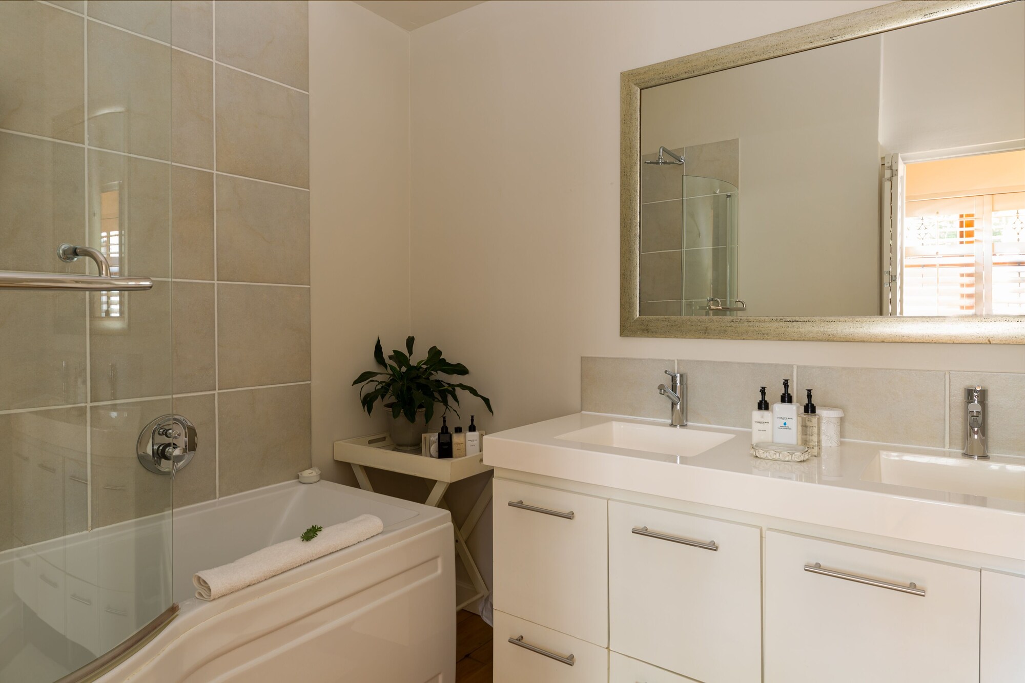 Fernwood Manor Boutique Guest House豪华家庭房（带独立花园）