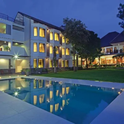 Sandalwood Boutique Hotel Lembang Hotels near Begonia Garden