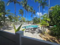 An Island Getaway at Palm Tree Villas