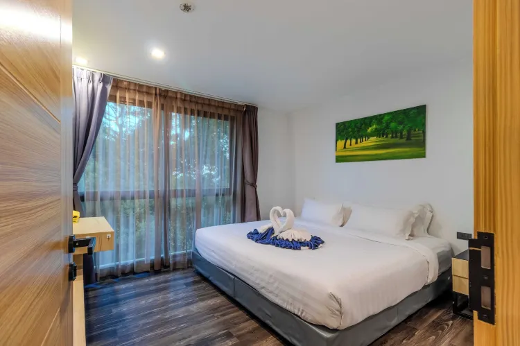 อพาร์ทเมนท์ มีระเบียง