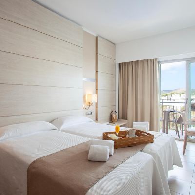Double Room With Balcony Hotel Puchet Promo Code
