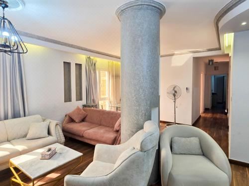 三卧室高级公寓 - 带阳台