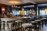Potters Heron Hotel
