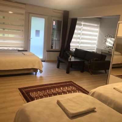 Comfort Triple Room, Private Bathroom, Pool View