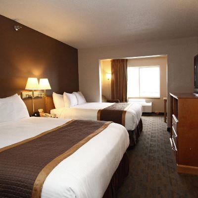 Double Queen Suite Non-Smoking New Victorian Inn & Suites Lincoln Promo Code