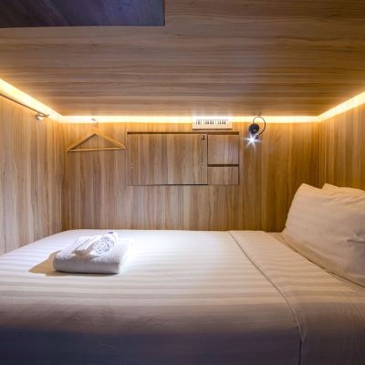 Private Room With 4 Beds Capsule Cube Boutique Capsule Hotel @ Chinatown (SG Clean) Promo Code