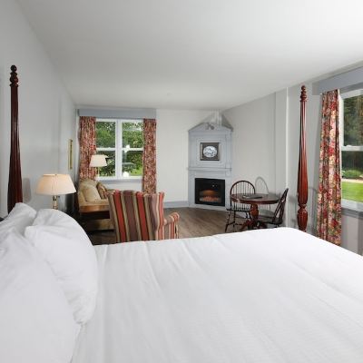 Executive King Room with City View Loyalist Country Inn & Conference Centre Promo Code