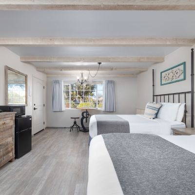 Garden Room (Two Queen Beds) Sky Ranch Lodge Promo Code