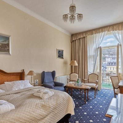 Deluxe Double Room With Balcony And City View