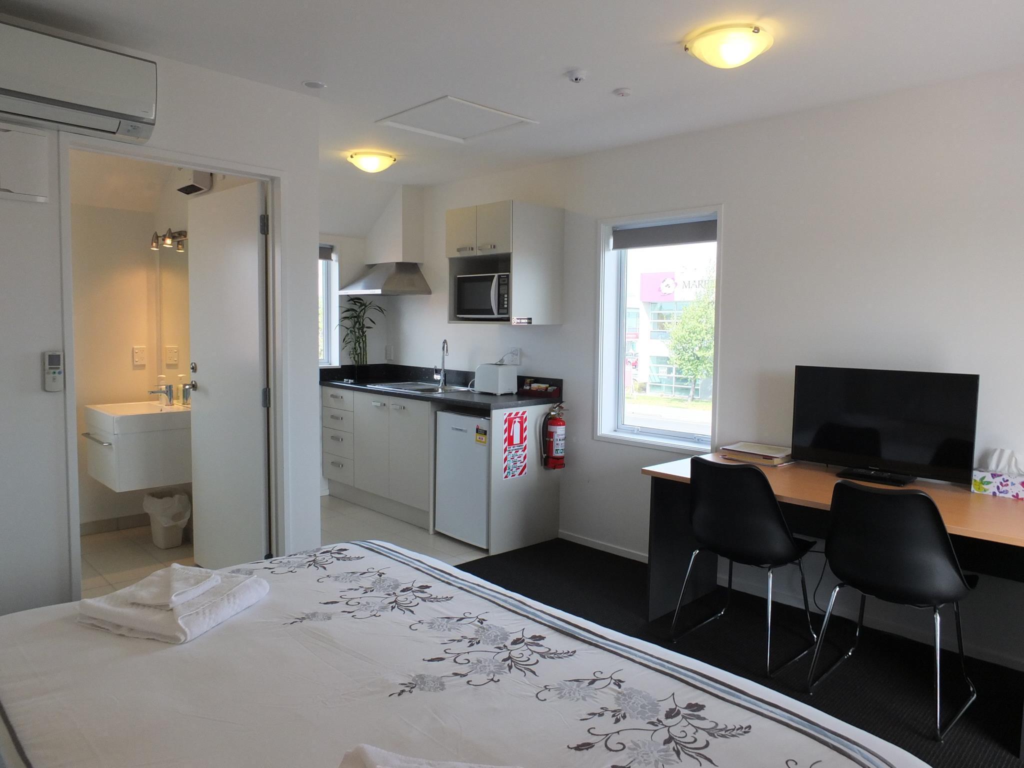 豪华特大床一室房