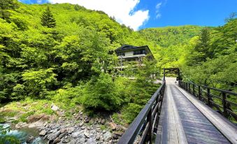 Tsuribashi-No-Yado Sansuikan Yugawaso