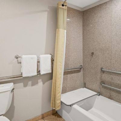 Queen Room-Accessible with Bathtub Vagabond Inn Whittier Promo Code