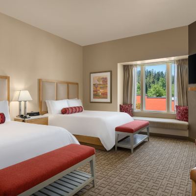 Superior Room with 2 Queen Beds Inn at The 5th Promo Code