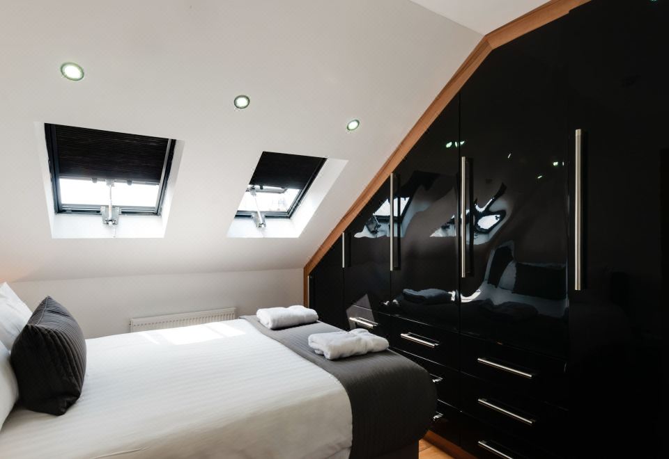 兩臥室頂樓公寓 - 帶梳化床