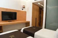 阿爾布萊納飯店 住宿飯店
