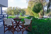 Nikos Sea View Apartments