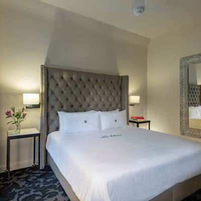 Premier Suite, 1 King Bed, City View, Corner (Cosmopolitan Corner King Suite (Ccs)) International House Hotel Promo Code
