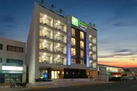 Holiday Inn Express & Suites PLAYA DEL CARMEN by IHG