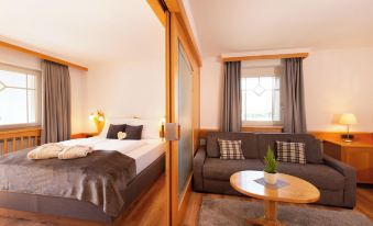 Aktiv & Wellnesshotel Zentral - Housity