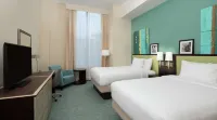 邁阿密多拉希爾頓逸林酒店