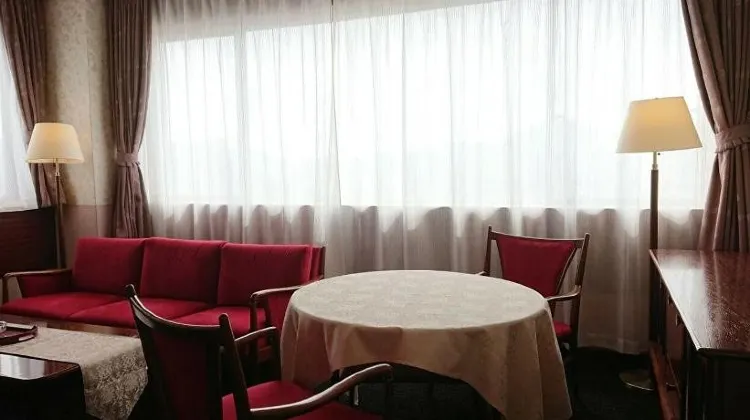 三原国際ホテル 食事・レストラン