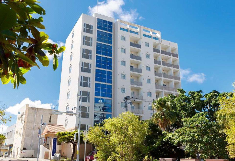 Hotel Peace Island