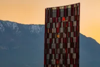 Tirana Marriott Hotel a 
