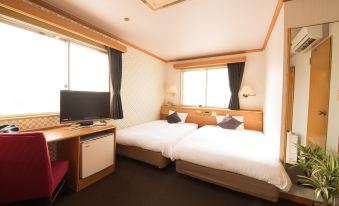 Hotel Livemax Budget Okinawa Tomariko